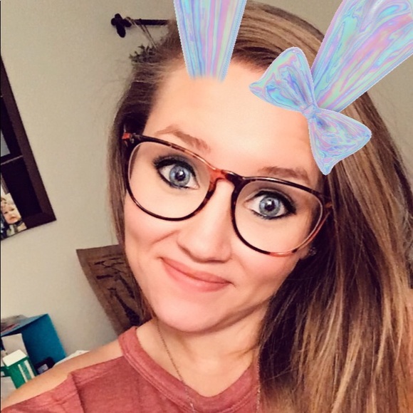 Meet your Posher, Kelly - Picture 1 of 1